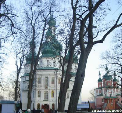 Свято-Троїцький та Свято-Петропавлівський храми Густинського монастиря (2006)